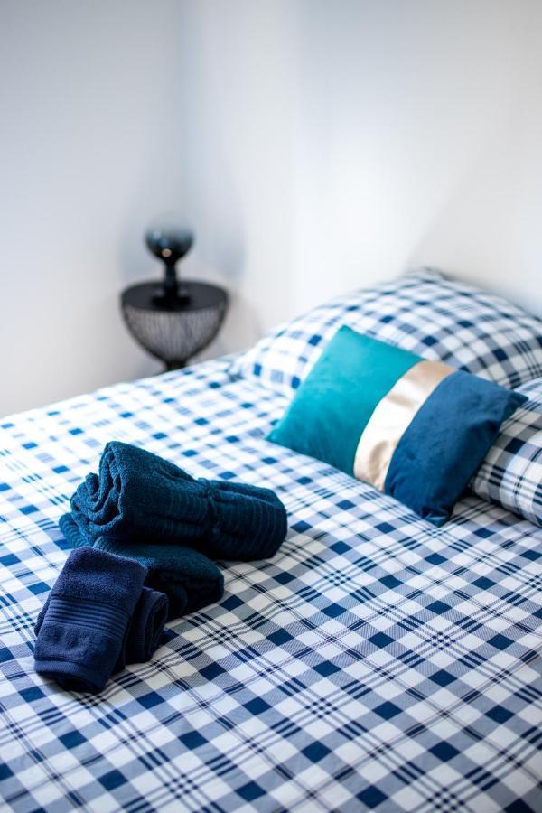 Le Grand Bleu De Bergerac Apartment ภายนอก รูปภาพ